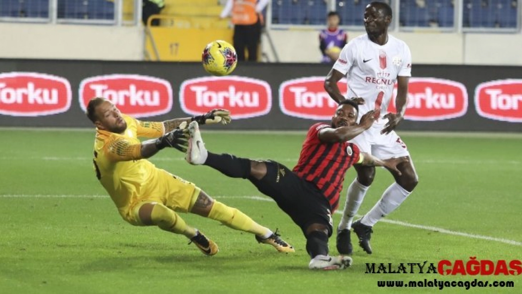 Süper Lig: Gençlerbirliği: 0 - Antalyaspor: 0 (İlk yarı)