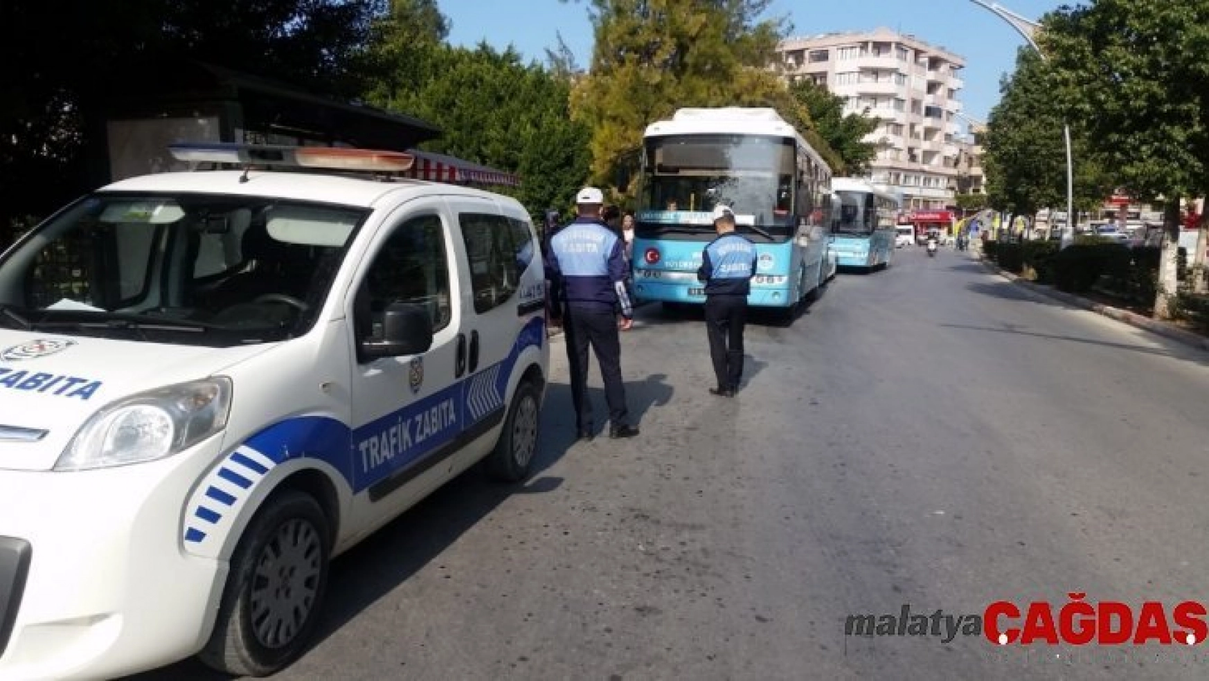 Tarsus'ta toplu taşıma ve servis araçları denetlendi