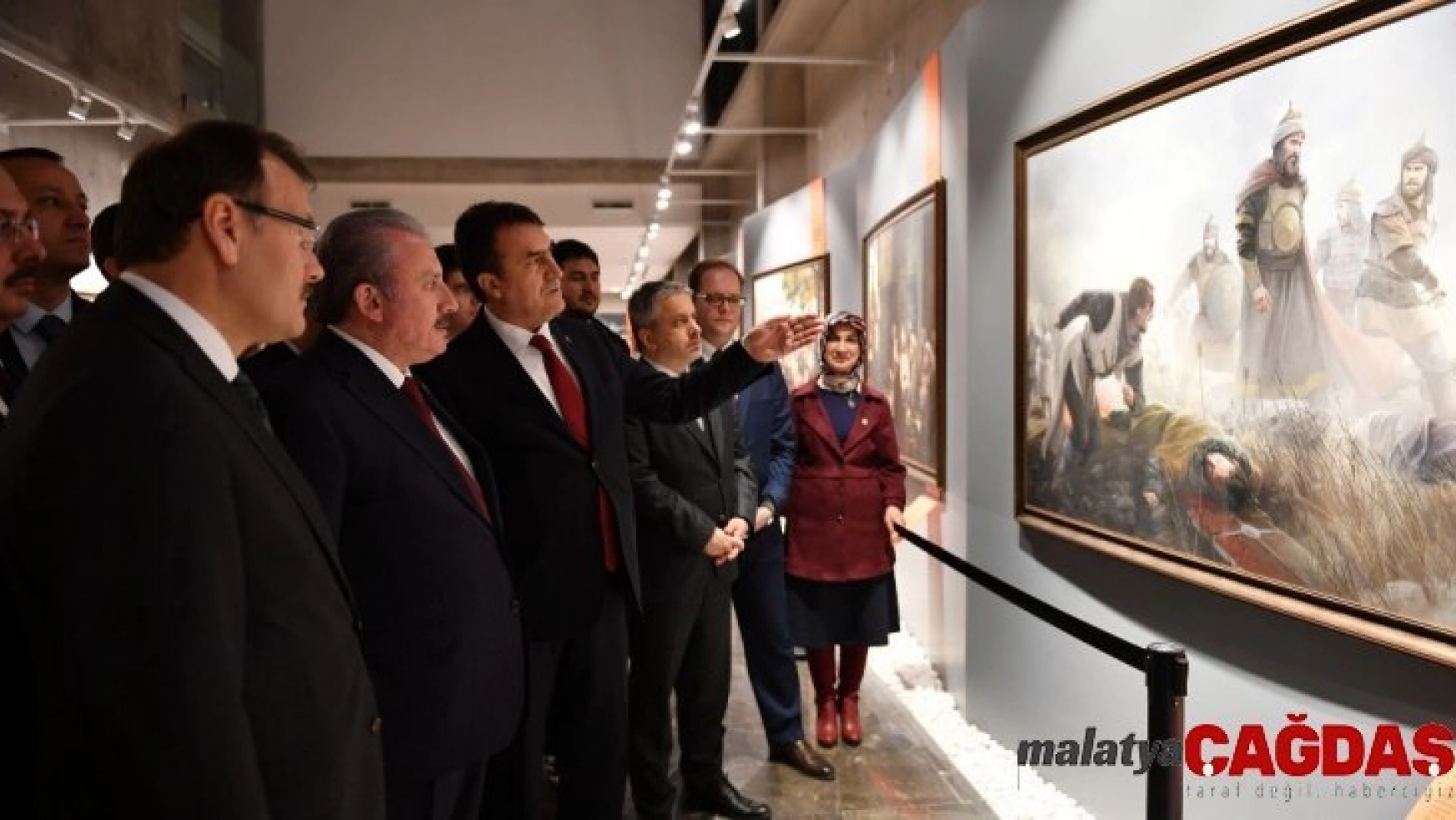 TBMM Başkanı Şentop, Fetih Müzesi'ni gezdi