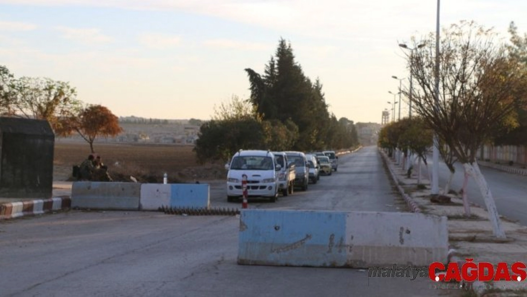 Tel Abyad'da güvenlik önlemleri kapsamında kontrol noktaları koydu