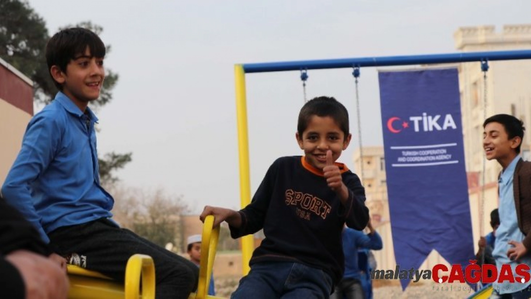 TİKA'dan Afganistanlı çocuklara oyun parkı