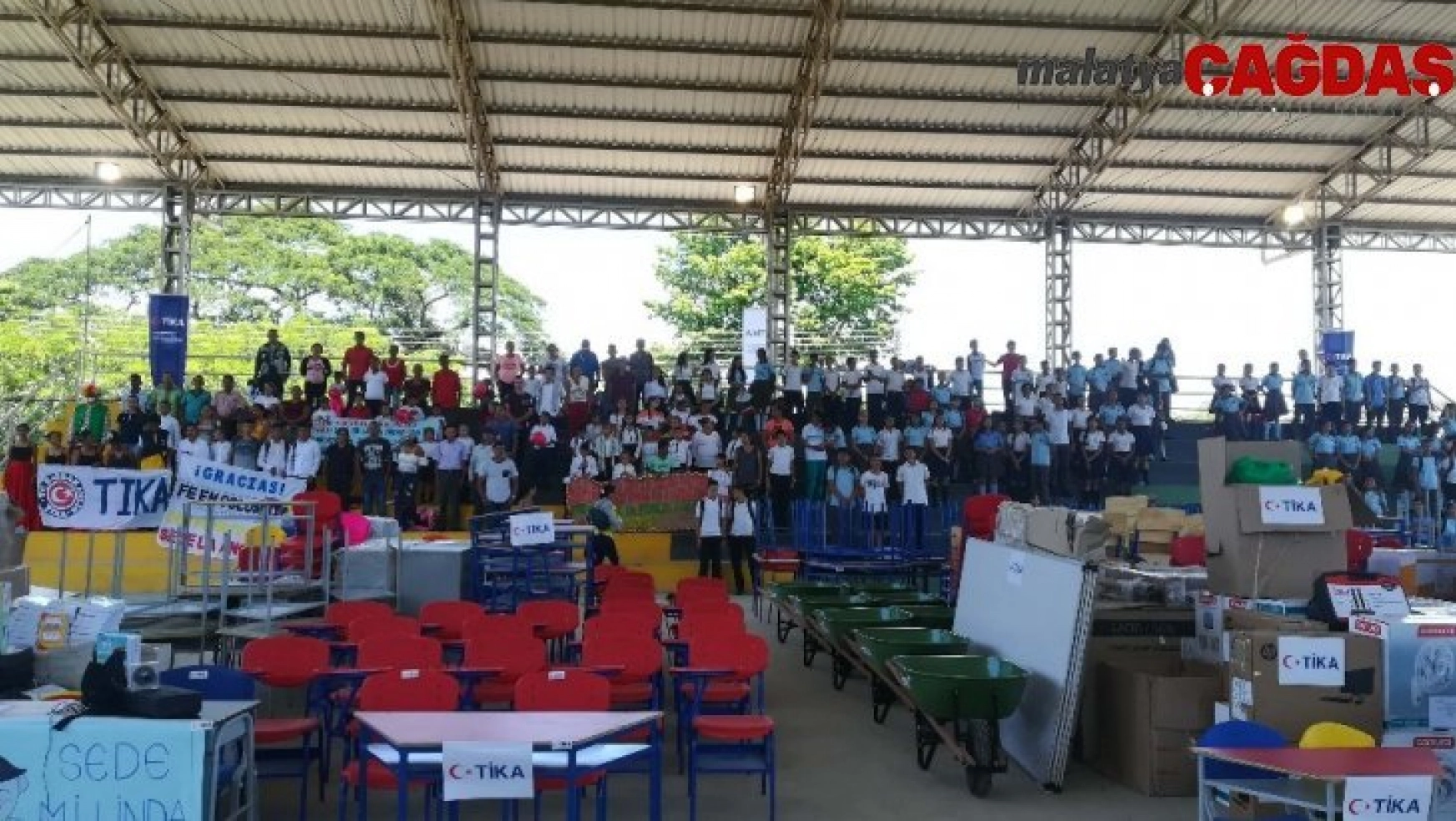 TİKA'dan, Kolombiya Catatumbo bölgesindeki okul ve sağlık merkezlerine ekipman desteği