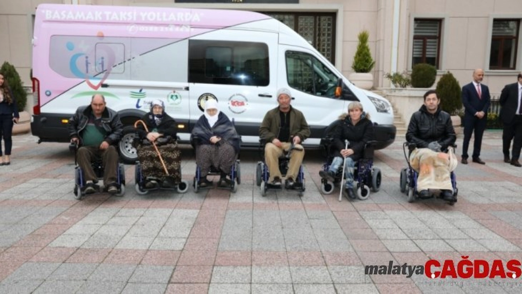 TürkAkımı'ndan engelli vatandaşlara tekerlekli sandalye