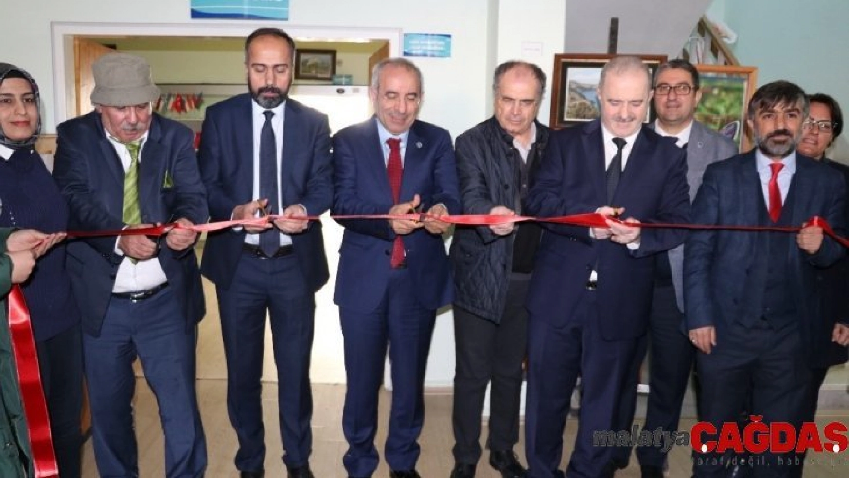 Türkiye'nin bilimsel ilk sanal herbaryumu 'VANF' açıldı