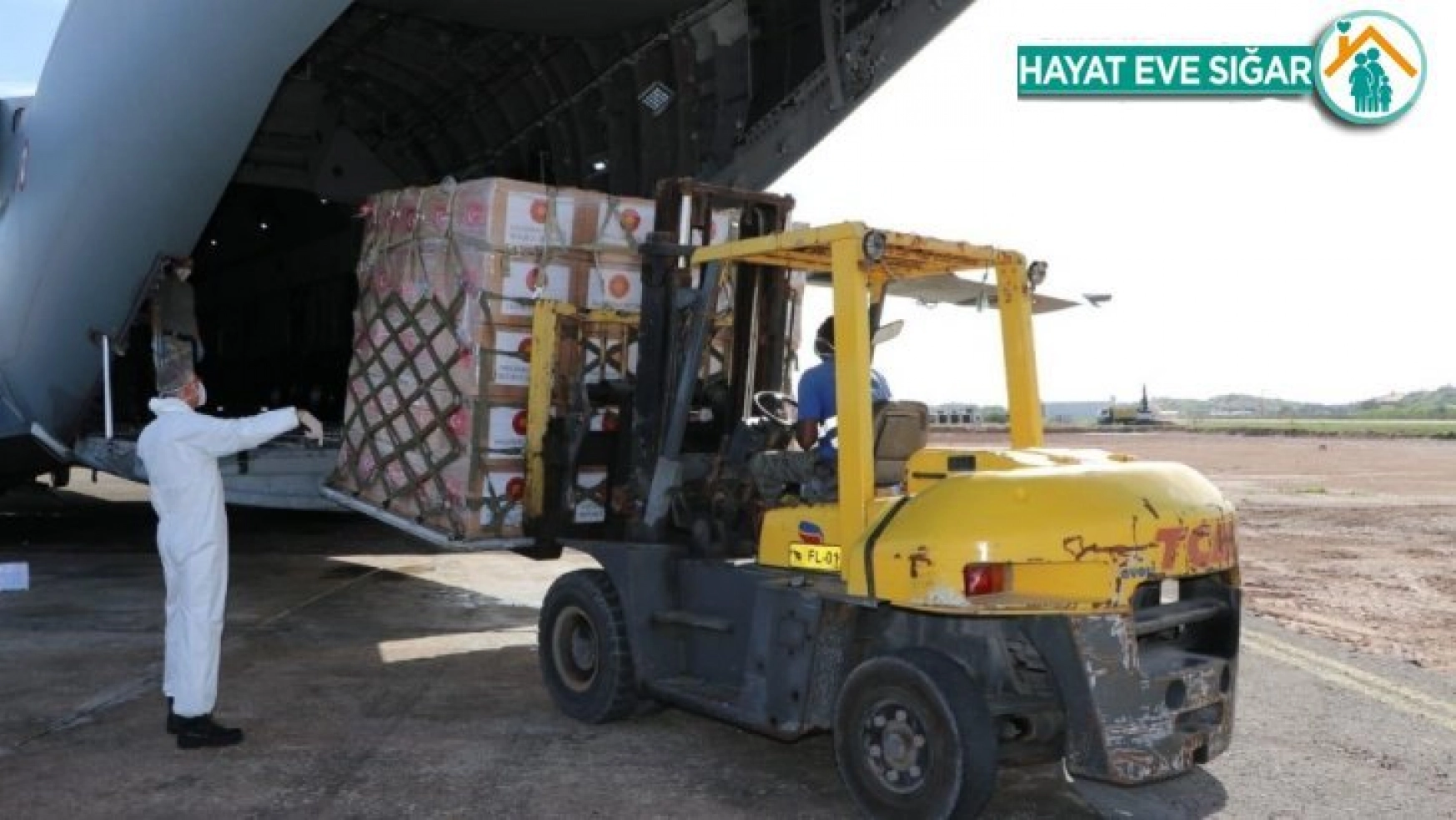 Türkiye'nin tıbbi yardım malzemesi desteği Somali'ye ulaştı