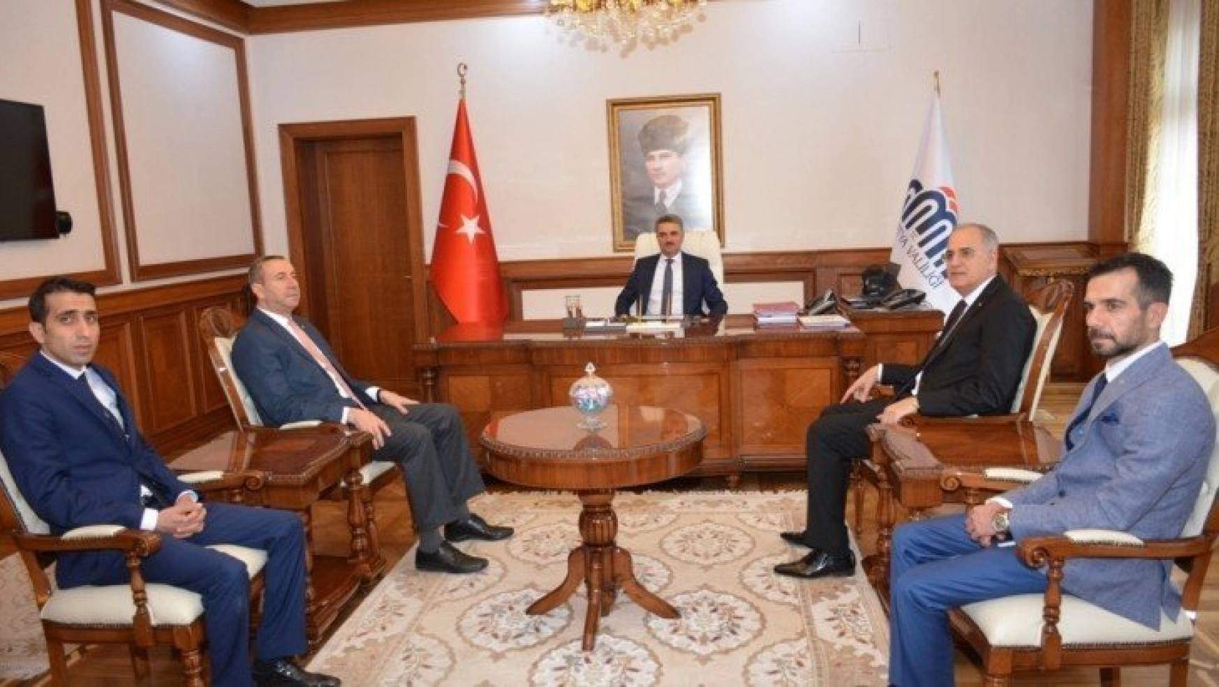 TVF Başkanı Üstündağ Vali Baru'u Ziyaret Etti