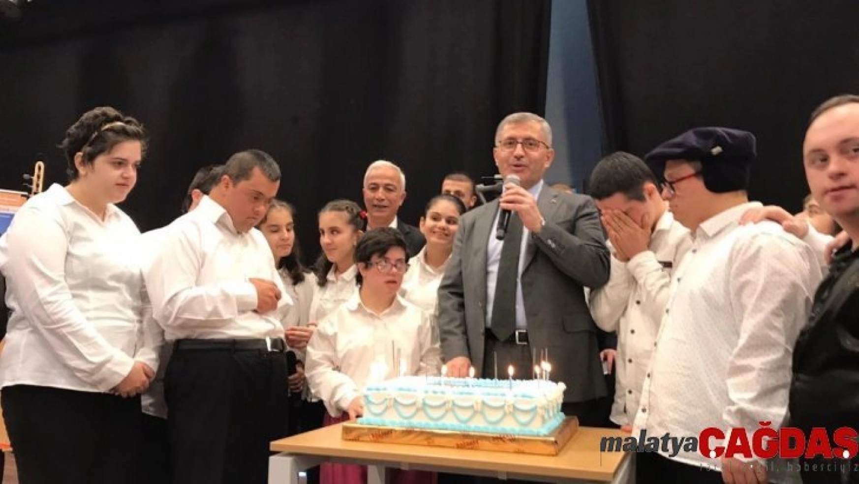 Üsküdar'daki Engelsiz Yaşam Merkezi'nin açılışının 1. yıl dönümü coşkuyla kutlandı