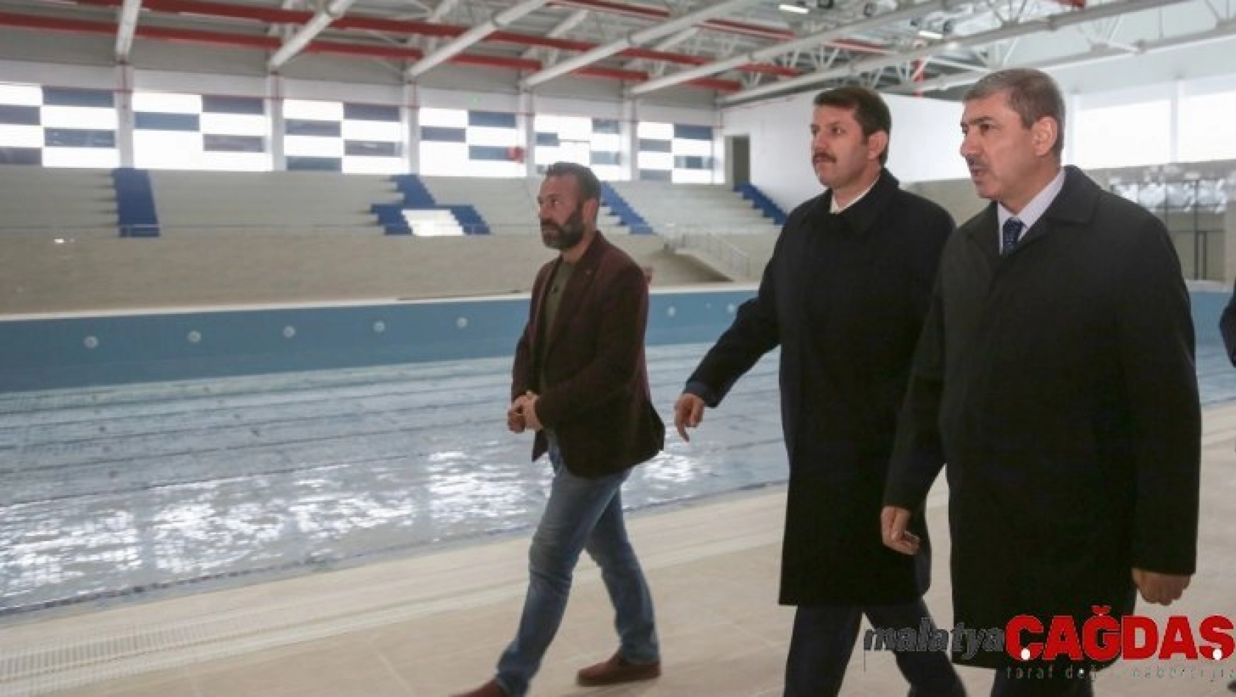 Vali Ayhan: 'Olimpik havuz yakında açılıyor'