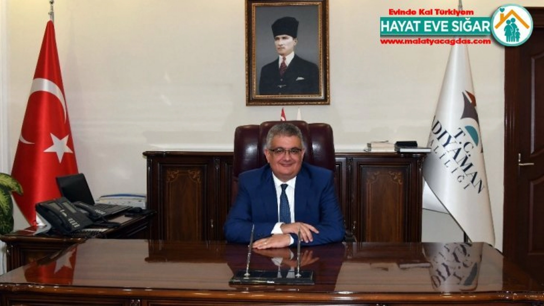 Vali Aykut Pekmez 1 aylık maaşını bağışladı