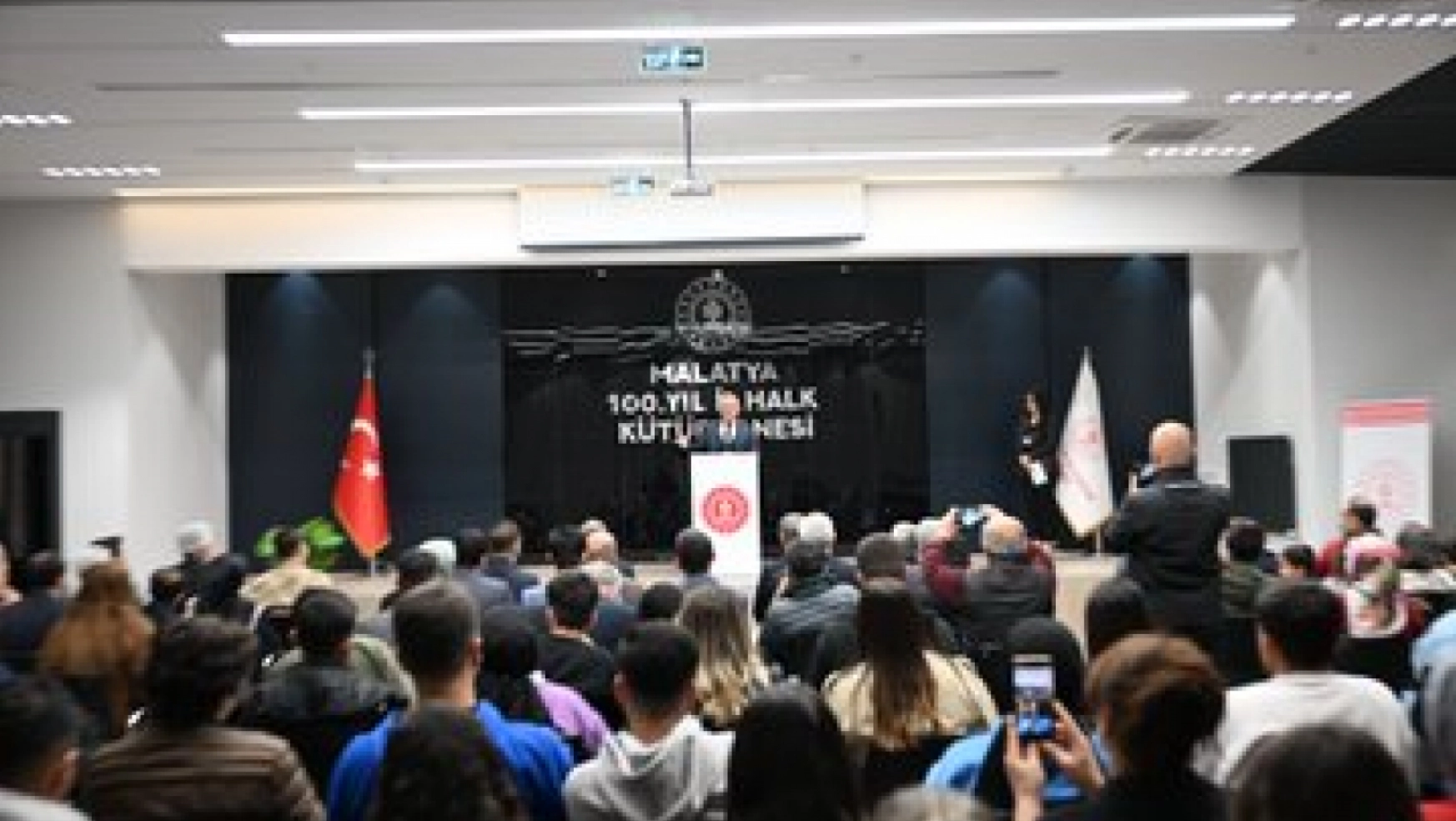 Vali Ersin Yazıcı 60. Kütüphane Haftası Programına Katıldı