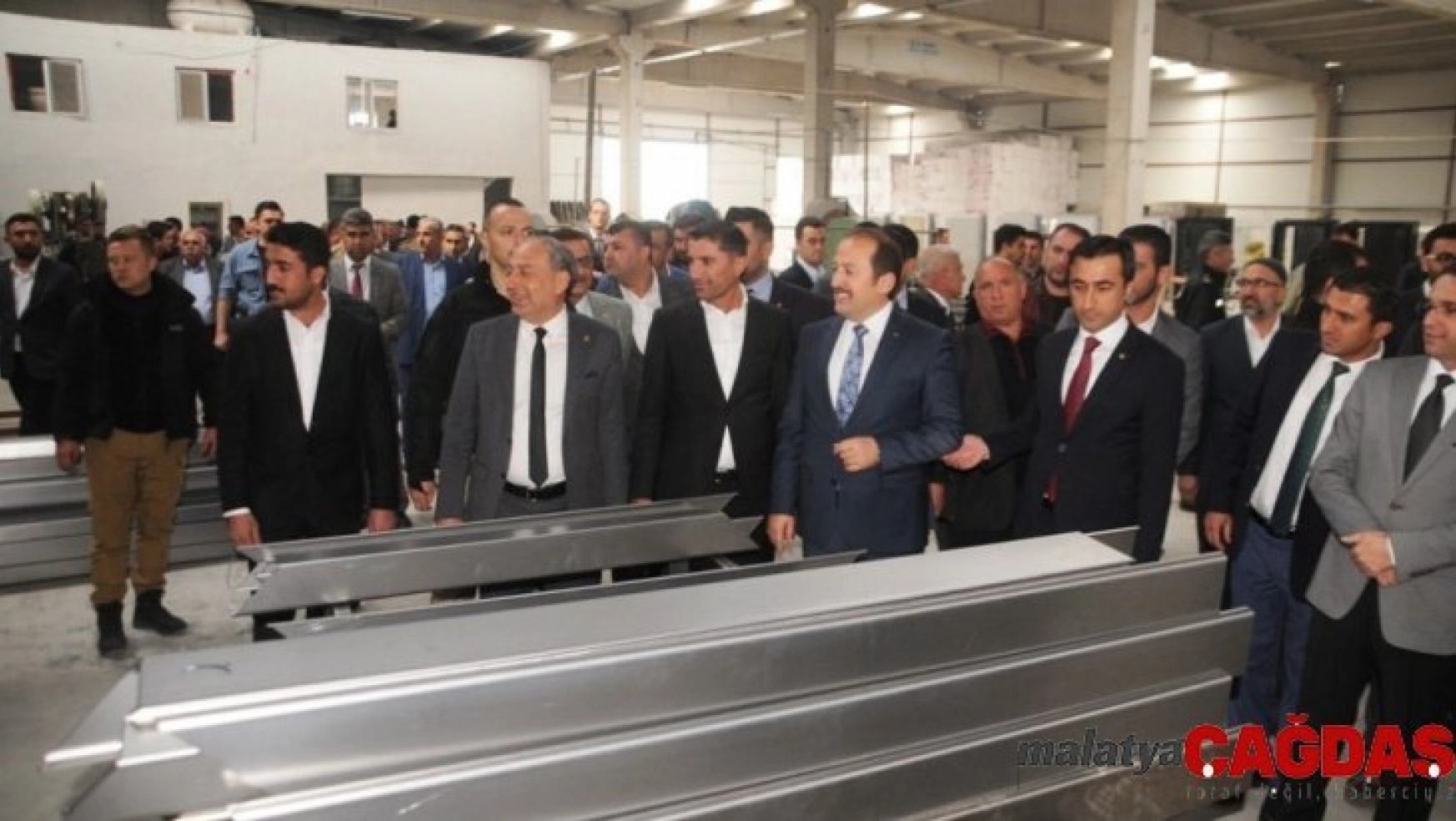 Vali Pehlivan, Cizre OSB'de çelik kapı fabrikasının açılışını gerçekleştirdi