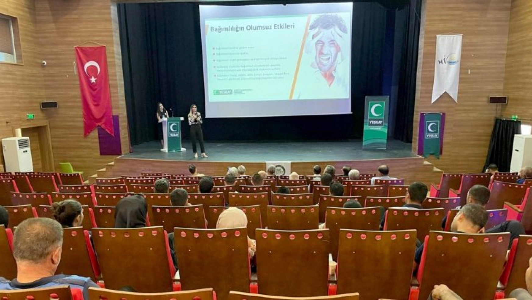 Van'da 'bağımlılıkla mücadele' semineri