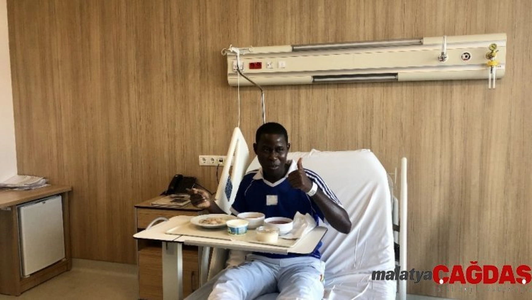 Yemek borusu kapandığı için beslenemeyen Nijeryalı hasta Türkiye'de sağlığına kavuştu