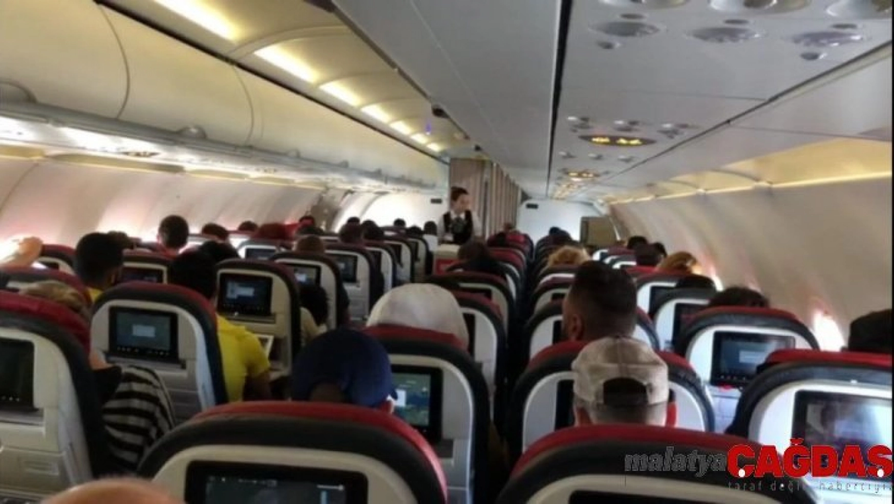 Slovenya'ya götüren uçağın pilotu Beşiktaşlı olunca