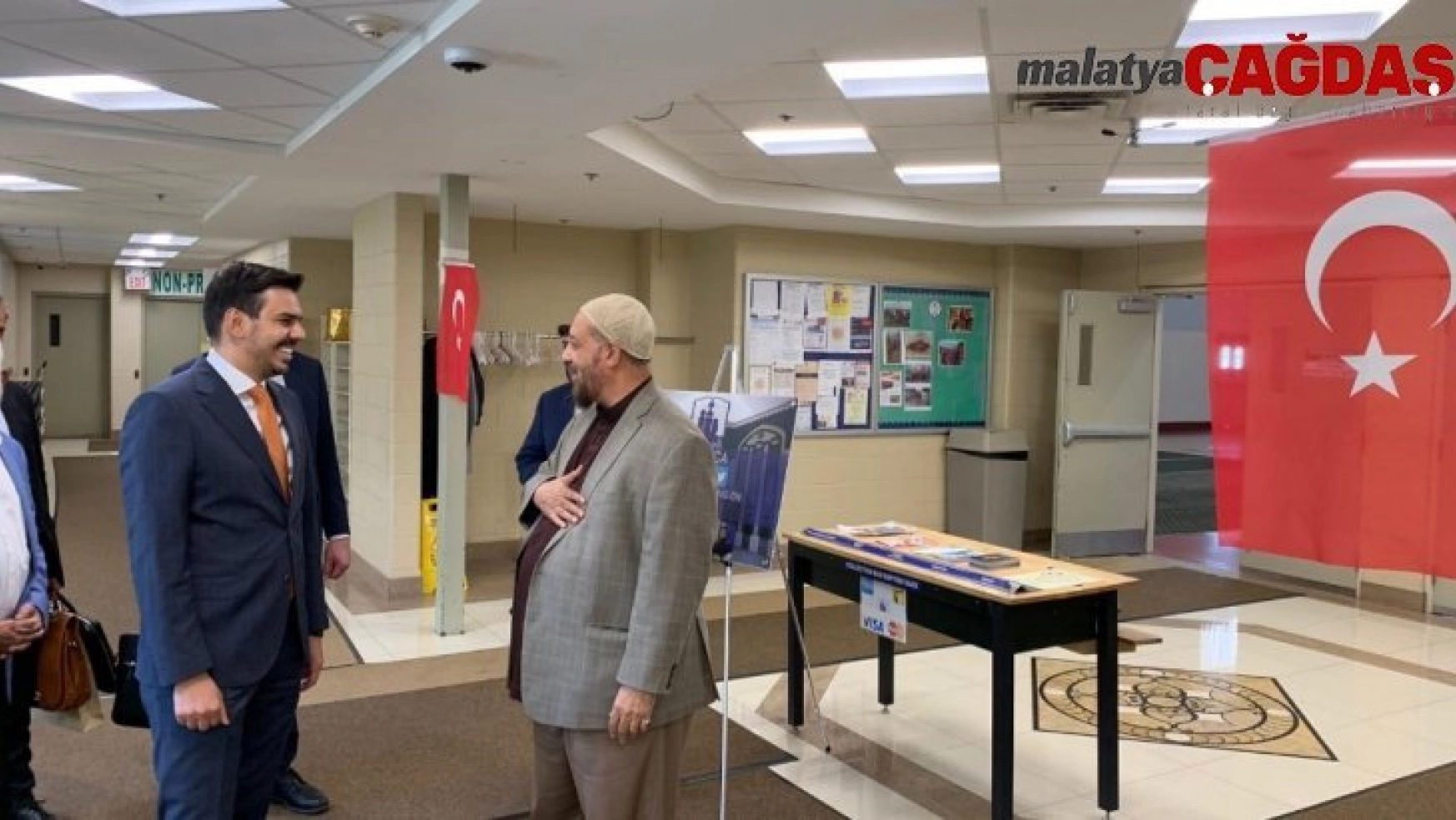 YTB Başkanı Eren Kanada'da Türk ve Müslüman kuruluşları ziyaret etti