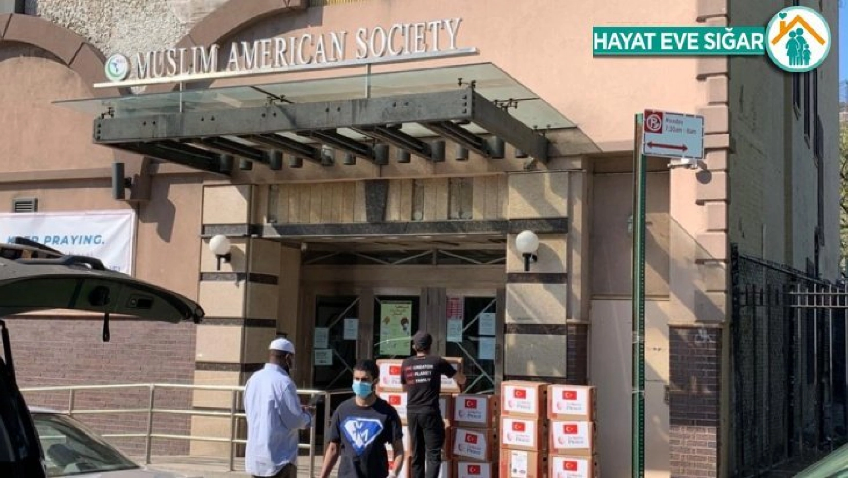 YTB desteğiyle ABD'deki müslüman toplumlara gıda ve hijyen malzemeleri