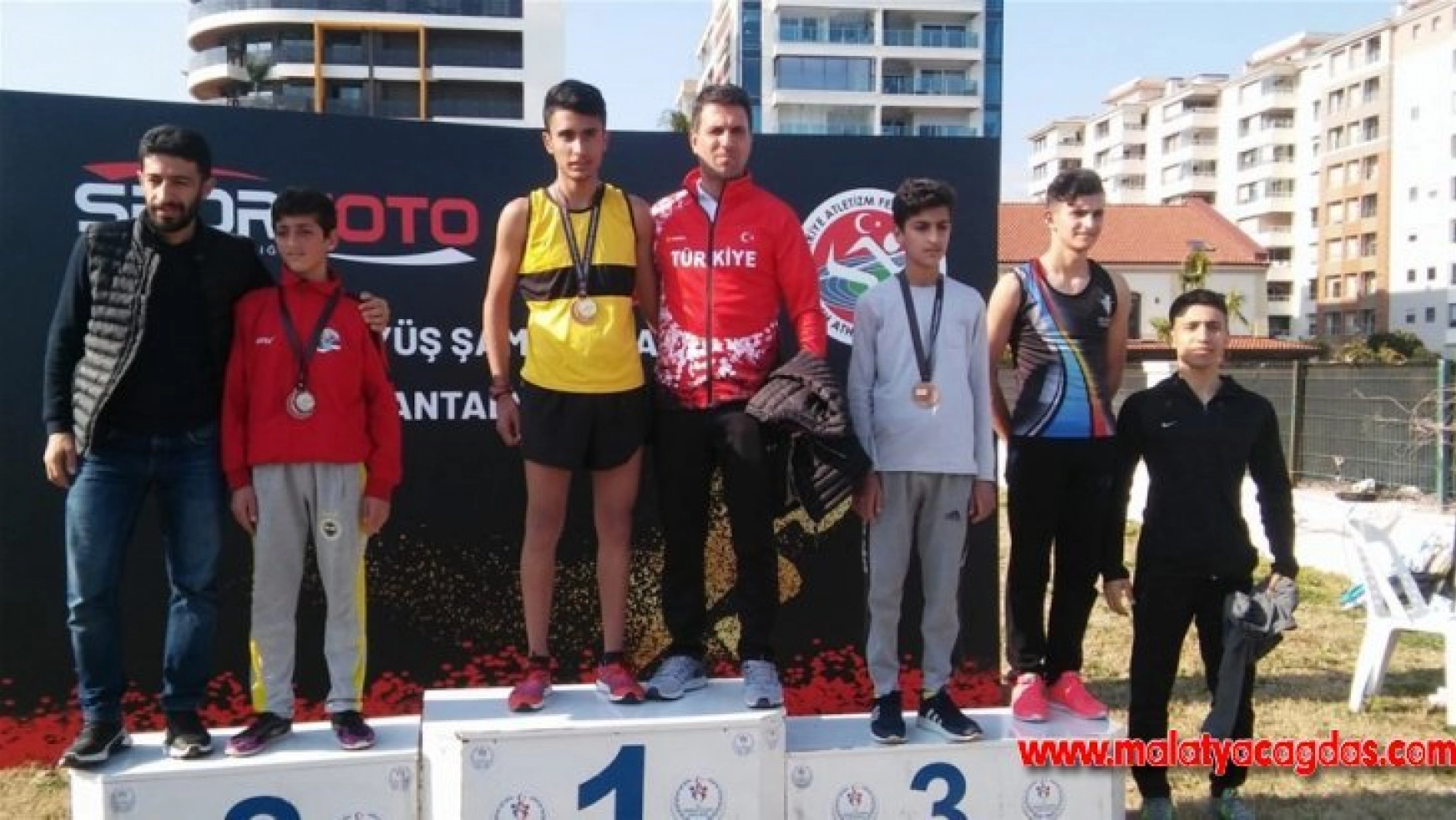 Yürüyüşte Türkiye şampiyonları Malatya'dan