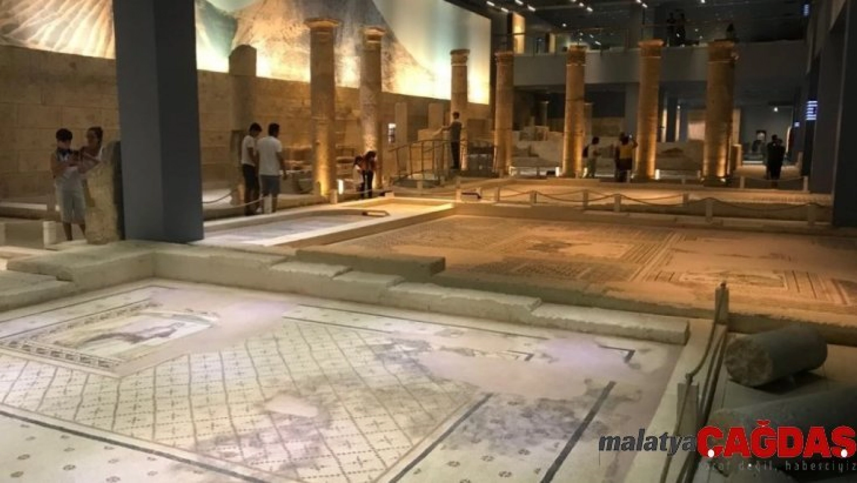 Zeugma Mozaik Müzesi'nde 3 kişi görevden uzaklaştırıldı