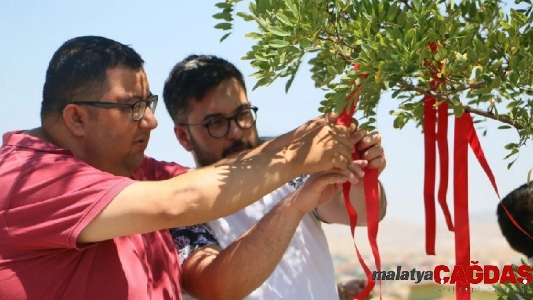 ZİÇEV'li öğrenciler 'Sevgi Dileği Ağacı'nda umutlarını tazelediler