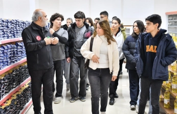 'İyilik Elçisi' Projesi gençlere yardımlaşma ve tarih bilinci aşılıyor