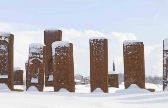 Ahlat'ta masalsı kış manzaraları