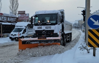 Karla mücadele çalışmaları sürüyor