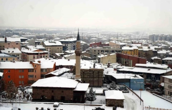 Doğu'da kar yağışı devam edecek