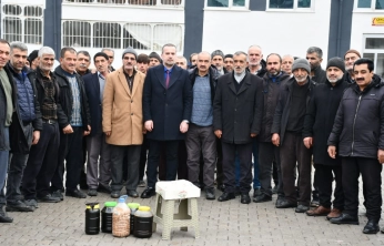 Karademir Sahada, Esnaf Dertli: Şire Pazarı İçin Ortak Akıl Çağrısı