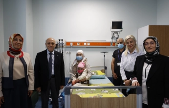 Kırgızistanlı Minik Aruuzat, Malatya'da Sağlığına Kavuştu