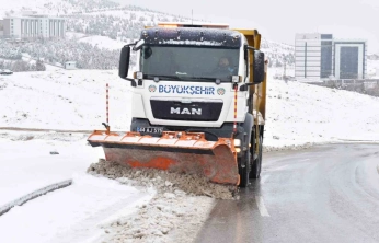 Malatya'da yoğun kar mesaisi
