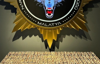 3 bin 644 sentetik ecza ele geçirildi: 3 tutuklama