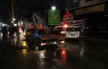 Malatya'da istinat duvarı çöken bina tahliye edildi