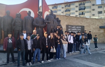 Malatya'dan Sivas'a Kültür Turu: Öğrenciler Tarihle Buluştu