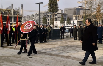 Yıldız ''Demokrasiye ve Bu Halka İnanmış, Büyük Lider İsmet İnönü'nün Önünde Saygıyla Eğiliyoruz''