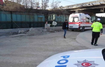 Yük treninin çarptığı genç hayatını kaybetti