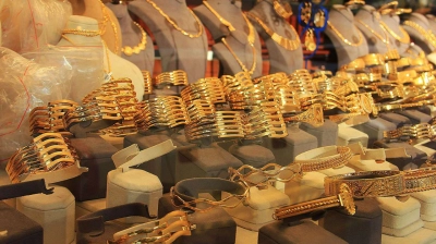 Altın haftaya düşüşle başladı: Gram 4 bin 425 TL