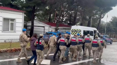 Bahis ve dolandırıcılık şebekesine darbe: 12 ilde 86 şüpheli gözaltında