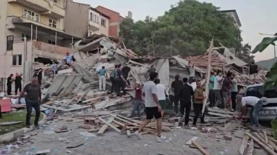 Balıkesir Sındırgı'da 6,1 Büyüklüğünde Deprem