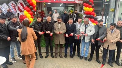 Tecde'de yeni lezzet durağı: Pizza10-da kapılarını açtı