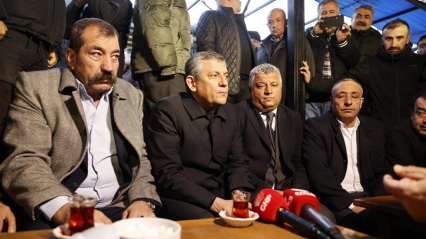 CHP Genel Başkanı Özel, Malatya'da ziyaretlerde bulundu