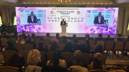 HAK-İŞ'in 'Türkiye kadın buluşmaları' programı Van'da düzenlendi