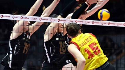 Sultanlar Ligi: Göztepe Voleybol: 1- V. Bank: 3