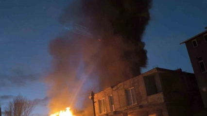 Van'da iş yerinde yangın paniği