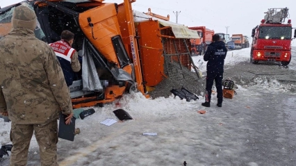 Van'daki trafik kazasında ölü sayısı 2'ye yükseldi
