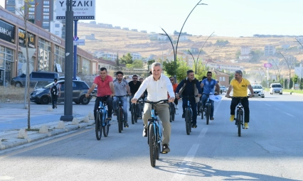 Başkan Çınar, Sağlıklı Bir Hayat İçin Mutlaka Spor Yapalım