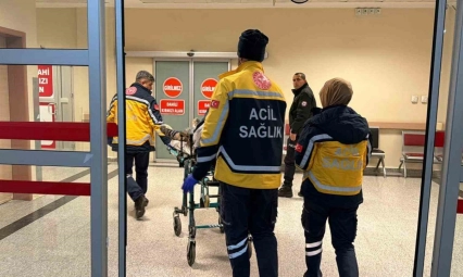 İnşaatın 2'nci katından atlayan kişi ağır yaralandı