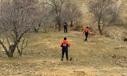 Kayıp yaşlı adam 51 kişilik ekiple aranıyor