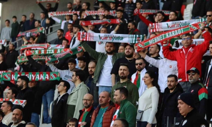 TFF 3. Lig: Karşıyaka: 3 - İzmir Çoruhlu FK: 1