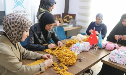 TÜGVA Hünerhane Atölyesi'nde İlmek İlmek Dayanışma
