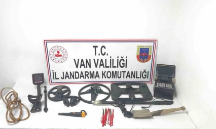 Van'da kaçak kazı yapan 3 kişi yakalandı